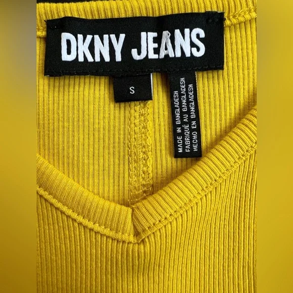 NWT DKNY JEANS v neck yellow Tank Top Blouse Size S - Picture 2 of 6